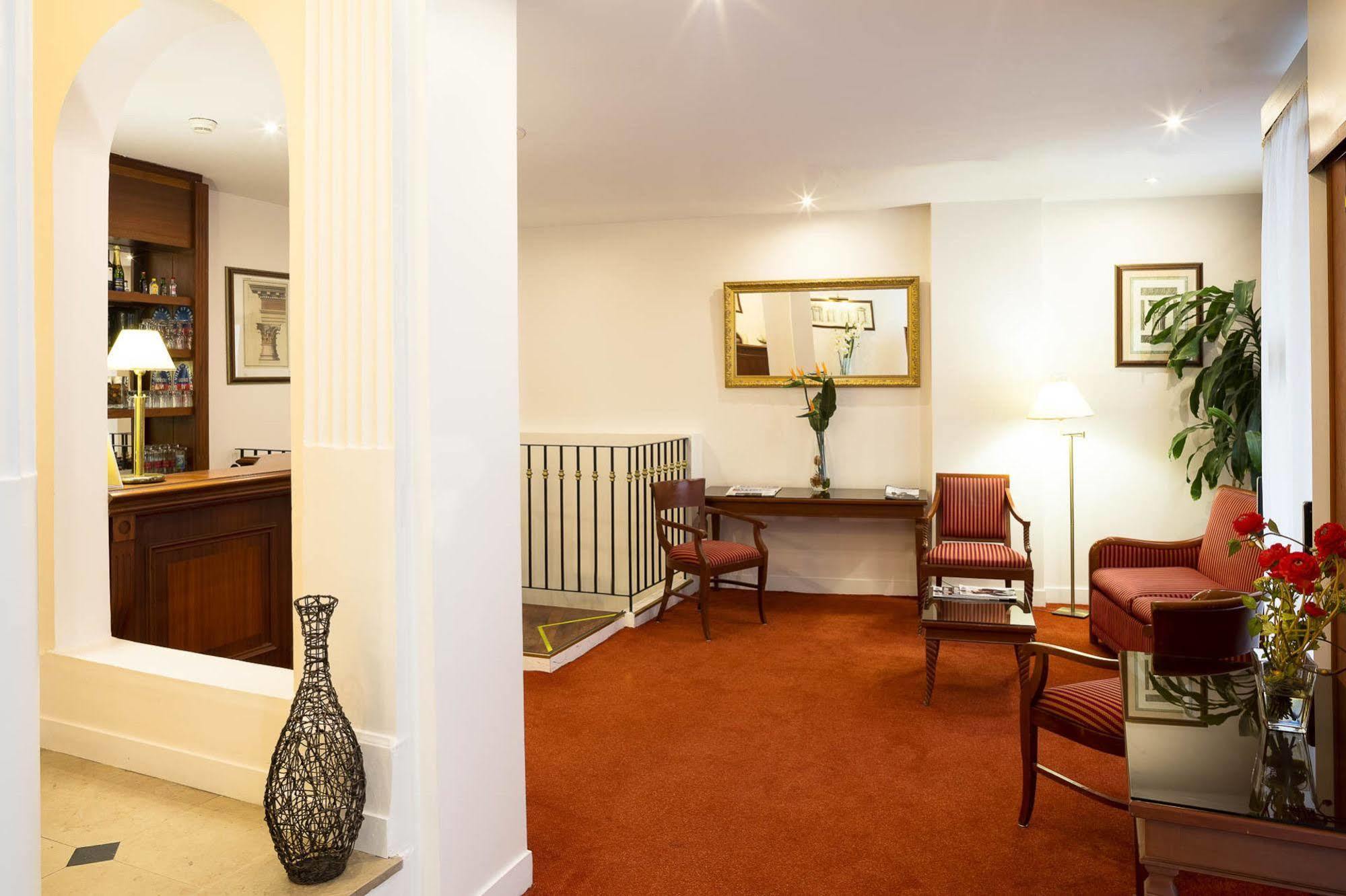 Imperial 3* Parijs